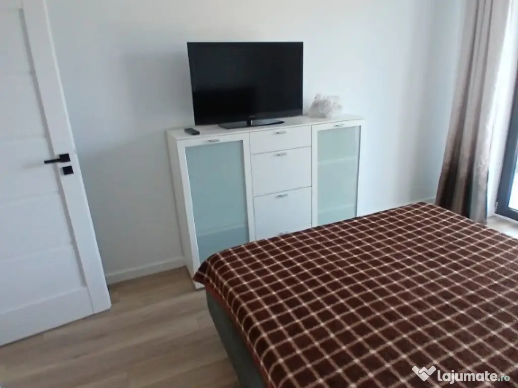 Aprtament de închiriat 2 camere, zona Libertății