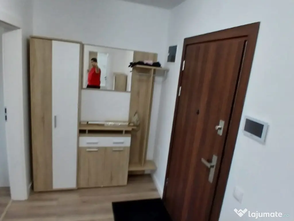 Aprtament de închiriat 2 camere, zona Libertății