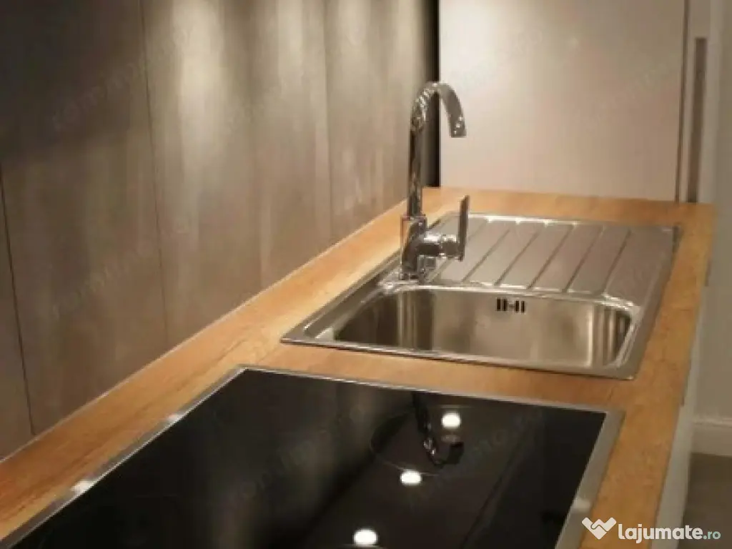 Garsoniera in zona Izvor