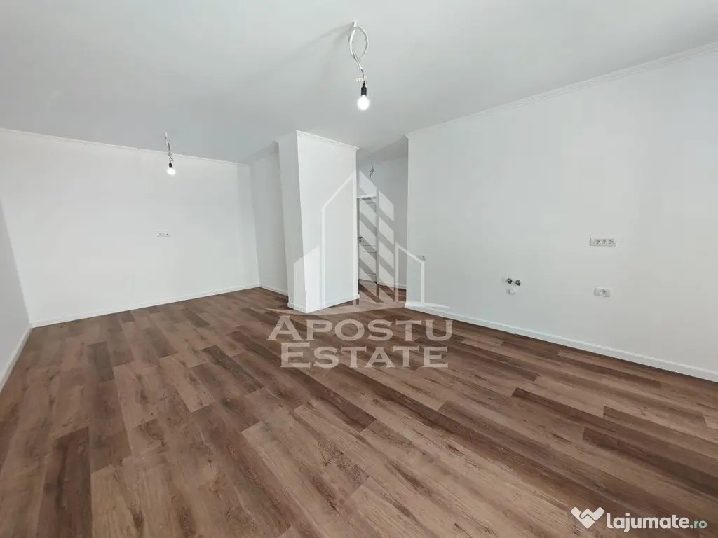 Apartament cu 2 camere, nemobilat, zona Torontalului 