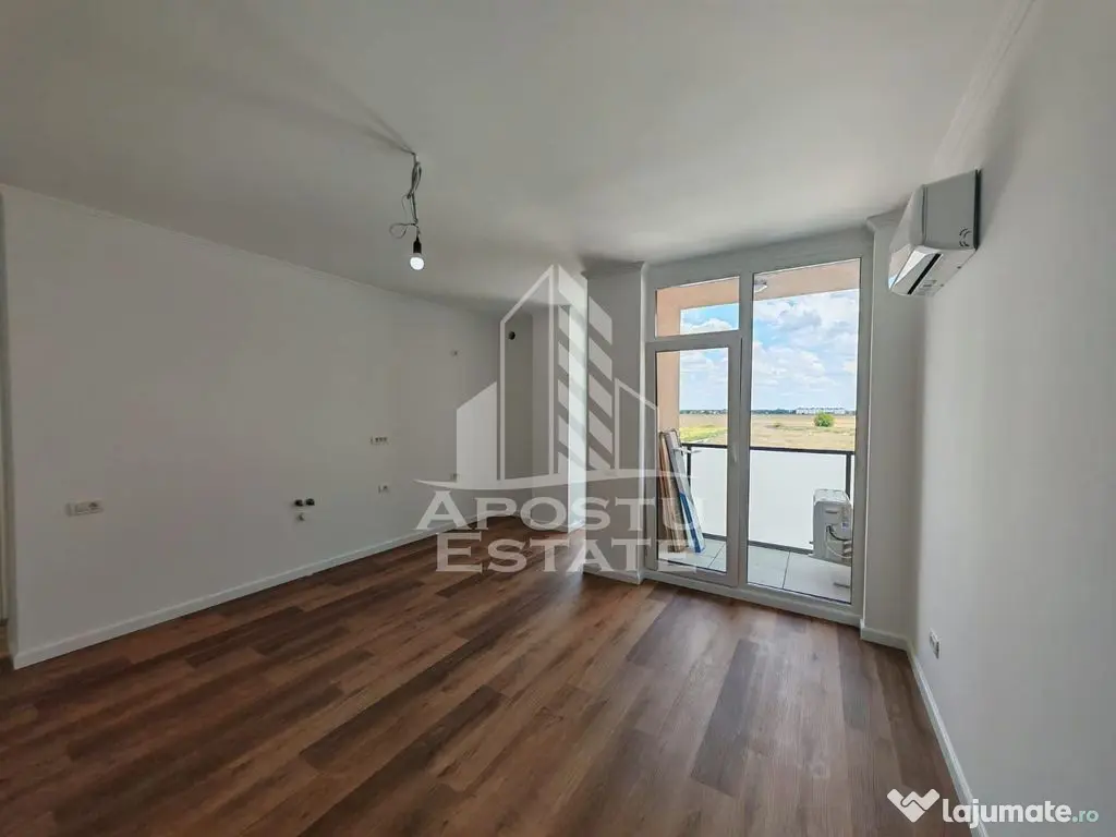 Apartament cu 2 camere, nemobilat, zona Torontalului 