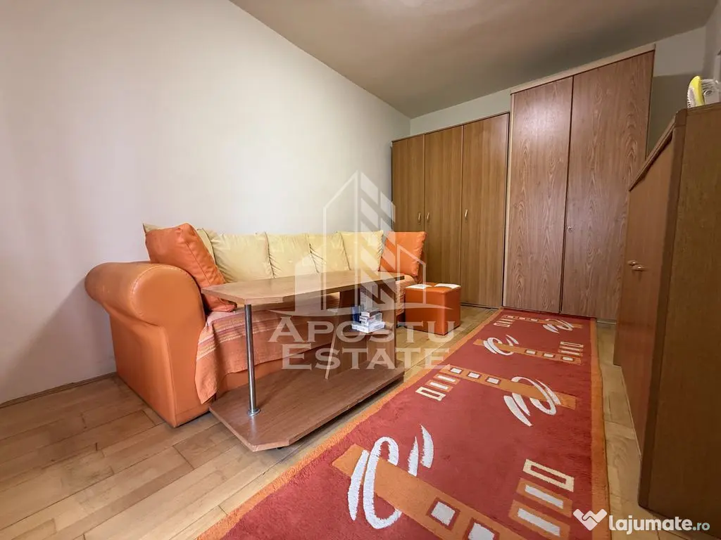 Apartament cu o camera, etajul 3, centrala proprie, zona ...