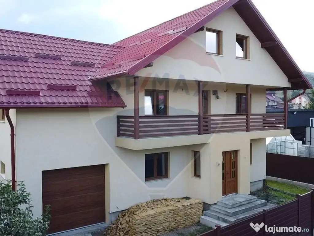 Casă / Vilă cu 5 camere de vânzare în zona Central Gu... 