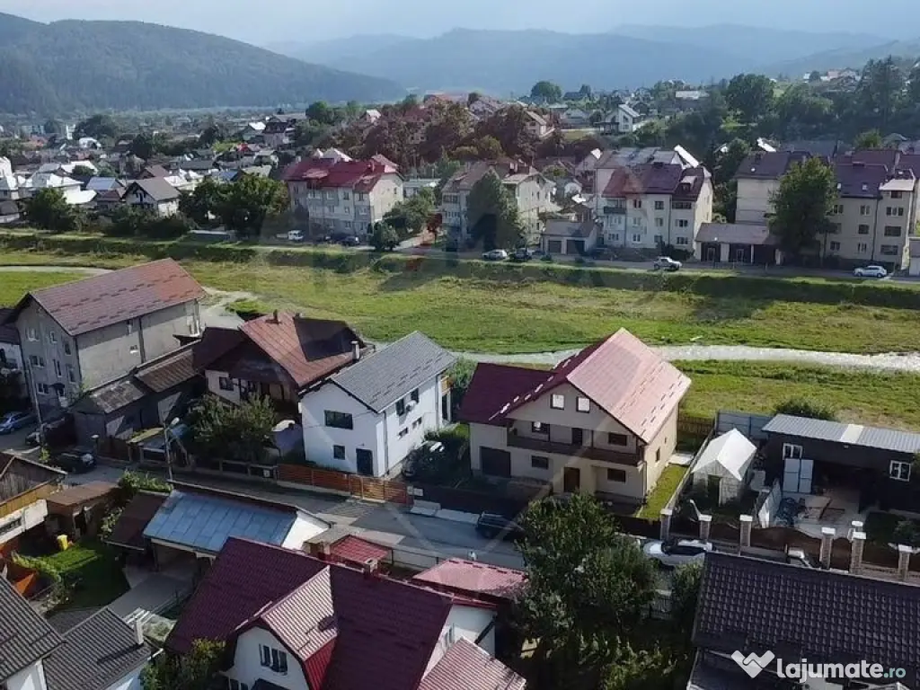 Casă / Vilă cu 5 camere de vânzare în zona Central Gu... 