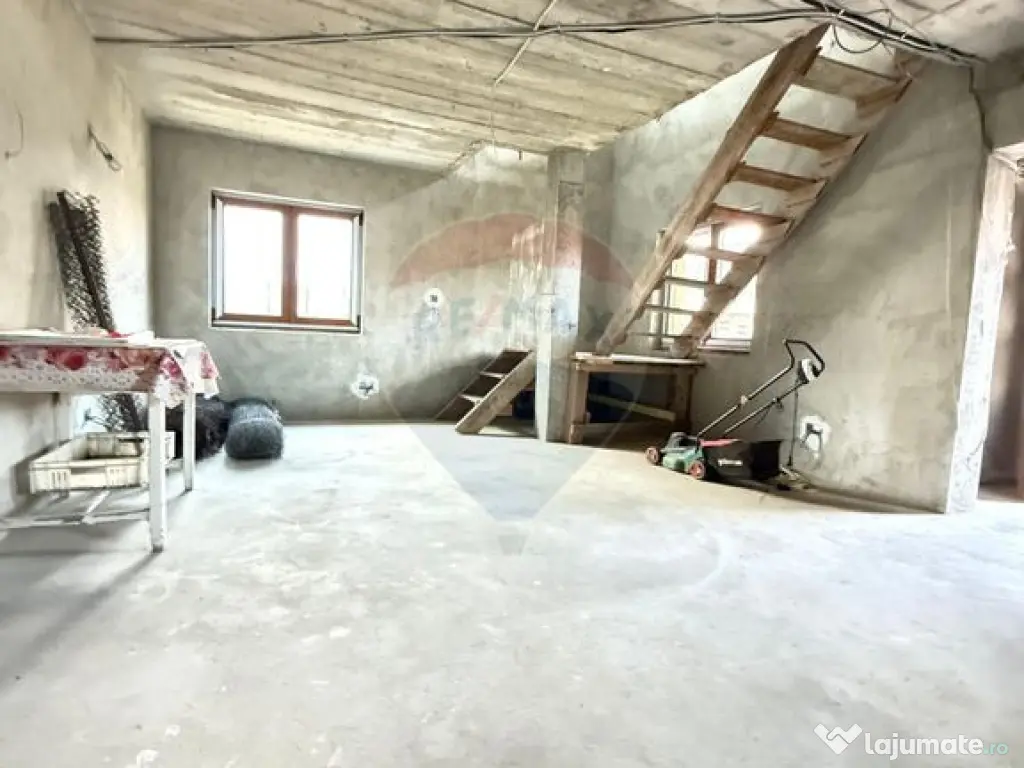 Casă / Vilă cu 5 camere de vânzare în zona Central Gu... 