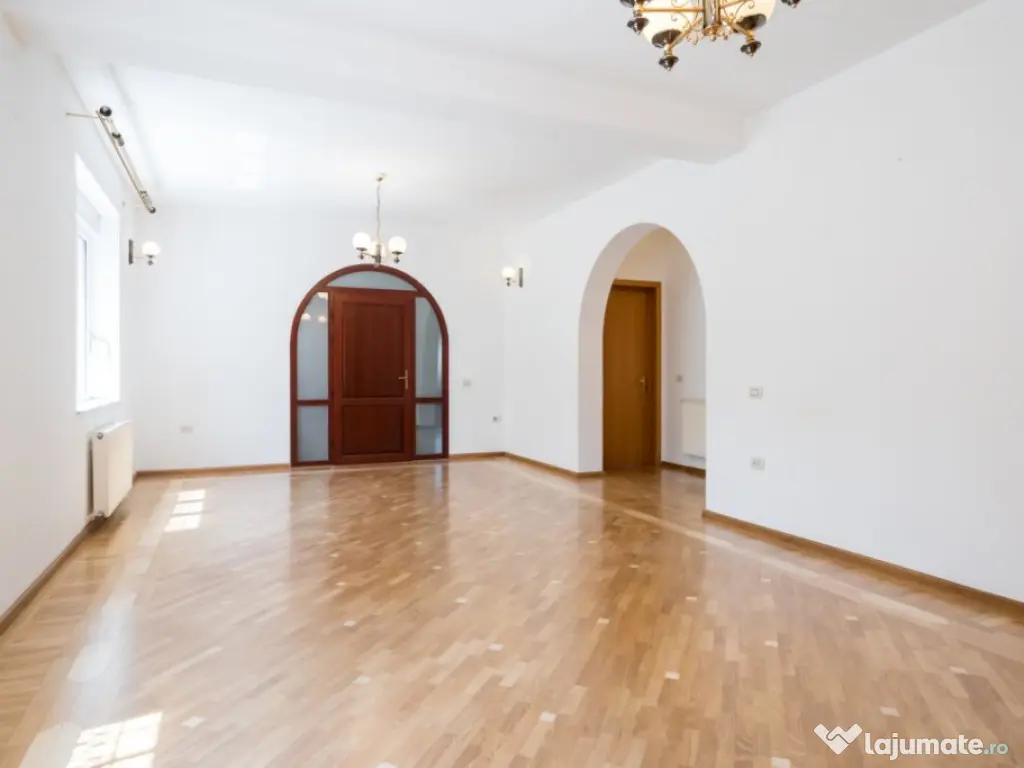 Vila 1 Mai- Chibrit-pentru doua familii 