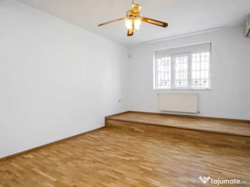 Vila 1 Mai- Chibrit-pentru doua familii 