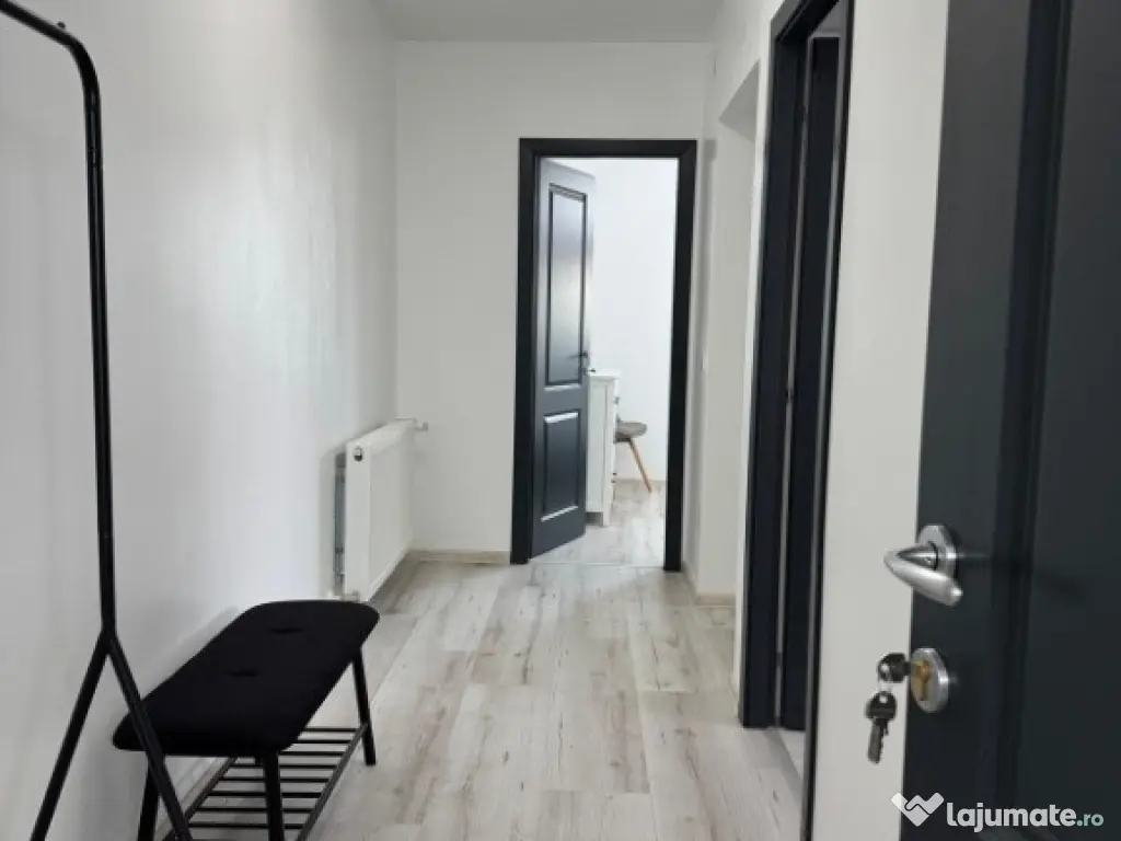 Apartament luxos 2 camere decomandat la doar 2 km de Umf