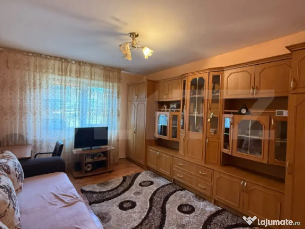 Apartament 2 camere, decomandat, 40 mp, parter, mobilat și