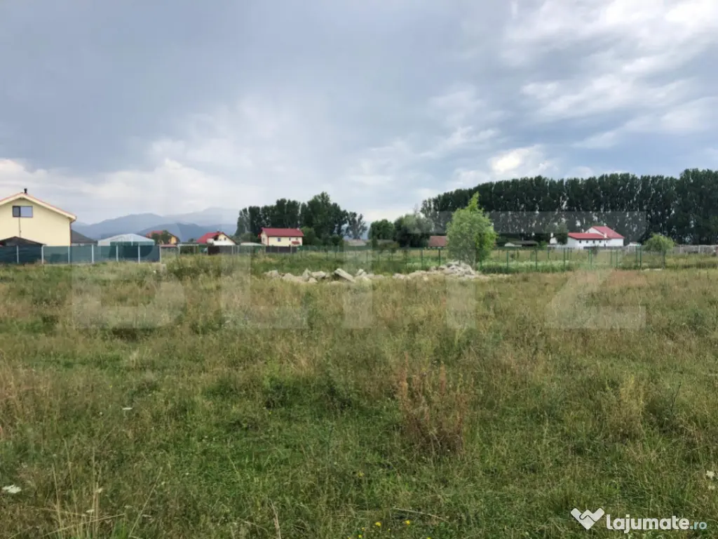 Teren Intravilan de 1000 mp în Sânpetru, Brașov – Zonă