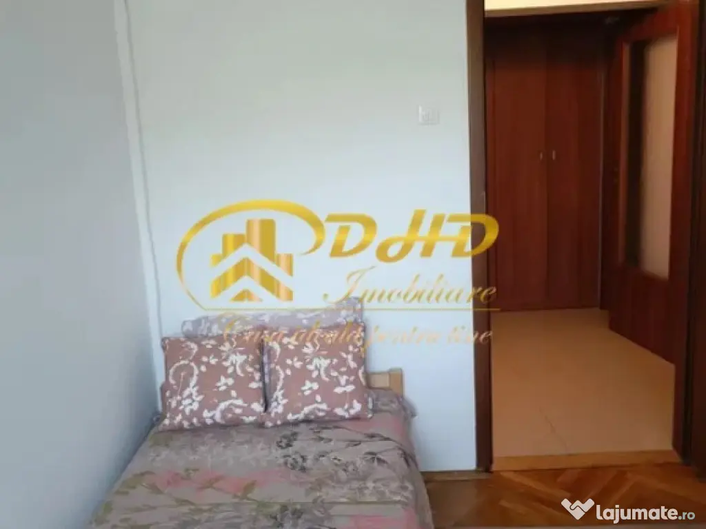 Apartament cu 3 camere situat la Lazăr Rezidence