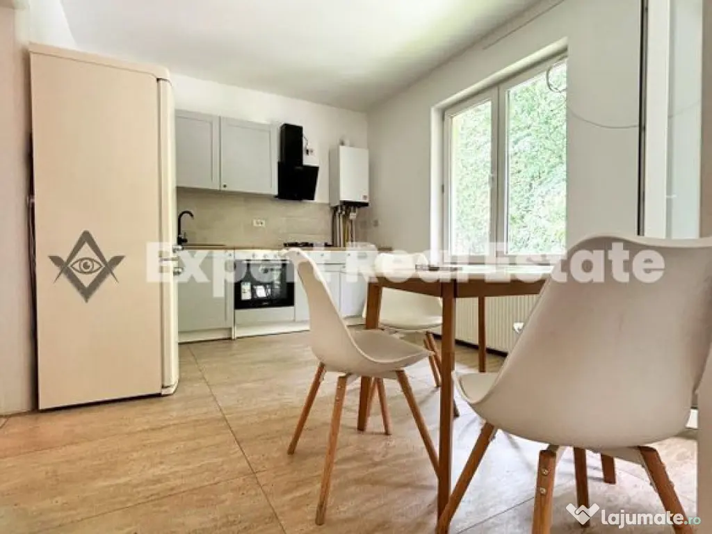 APARTAMENT SPATIOS 3 CAMERE-OTOPENI 