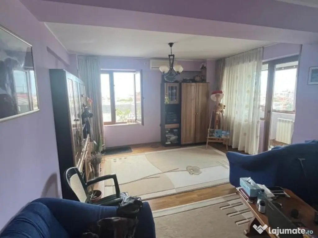 Apartament cu 4 camere FOARTE MARE inel 1