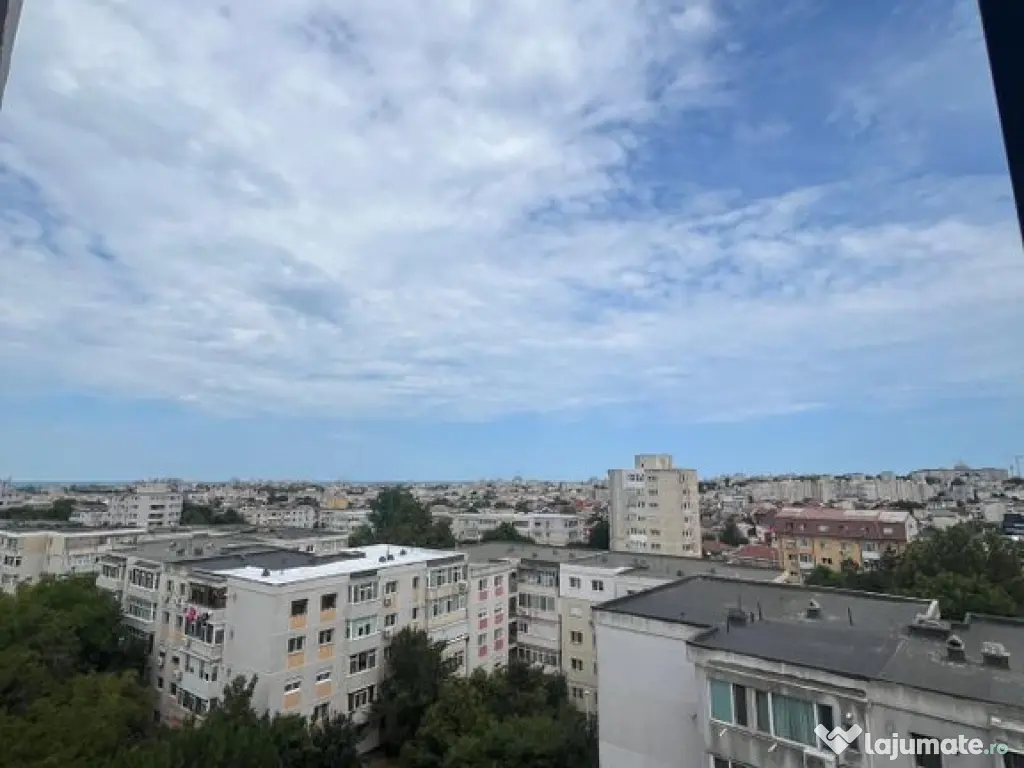 Apartament cu 4 camere FOARTE MARE inel 1