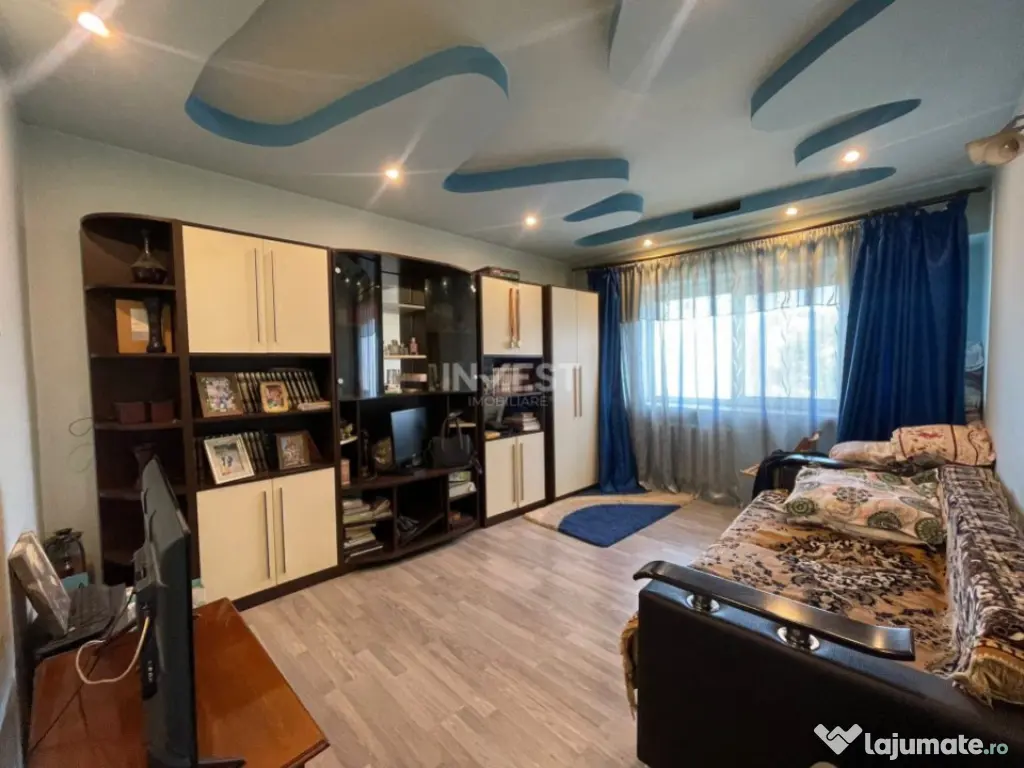 Apartament de vanzare cu 3 camere, 2 băi zona Pacurari- Luk