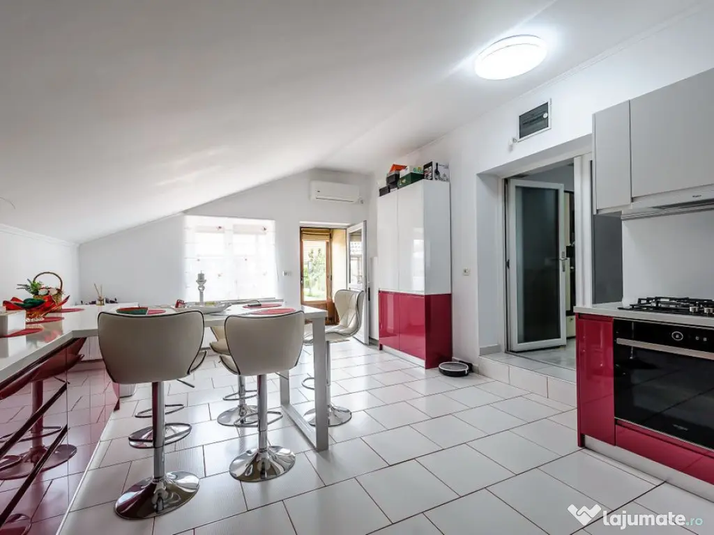 Proprietate de vis cu teren 2.880 mp și facilități PRE...