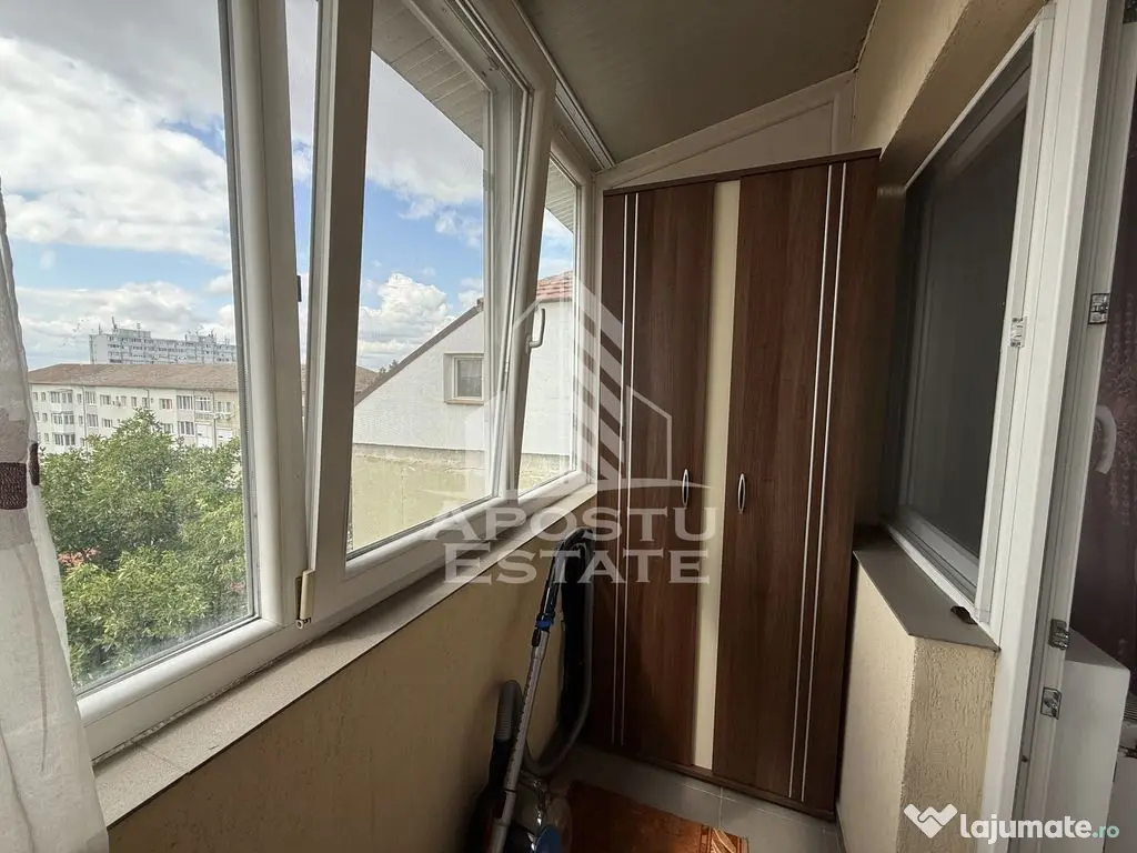 Apartament cu 3 camere, centrala proprie, zona Soarelui 
