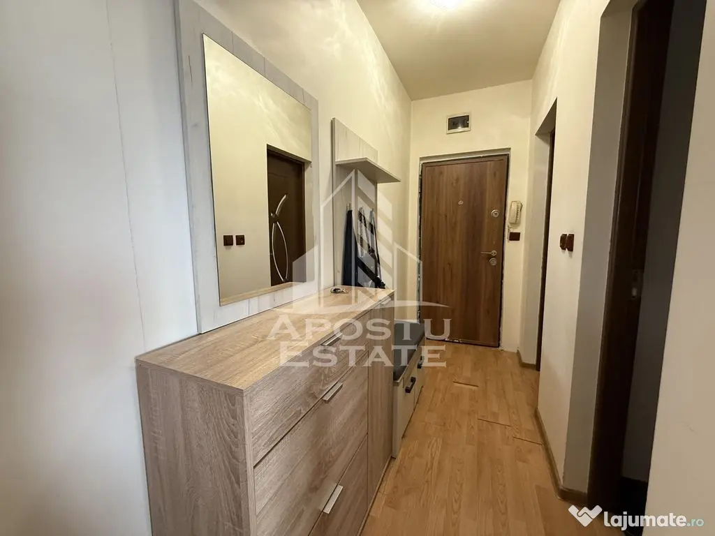 Apartament cu 3 camere, centrala proprie, zona Soarelui 