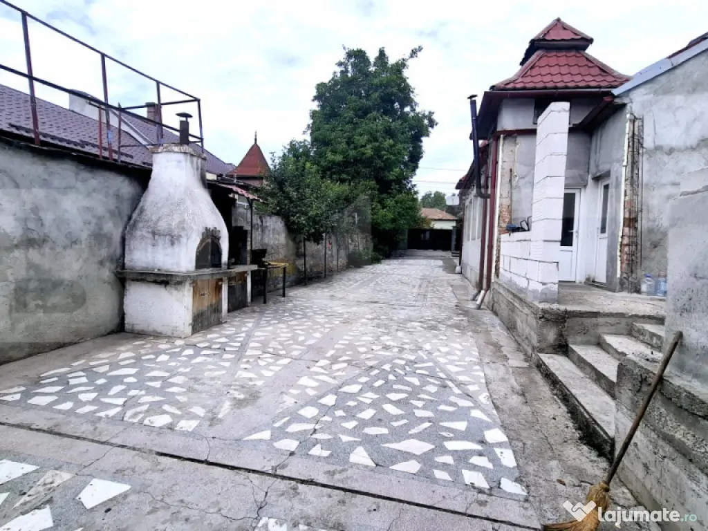 Casa individuala, 110 mp utili, 600mp teren, situata in Damb