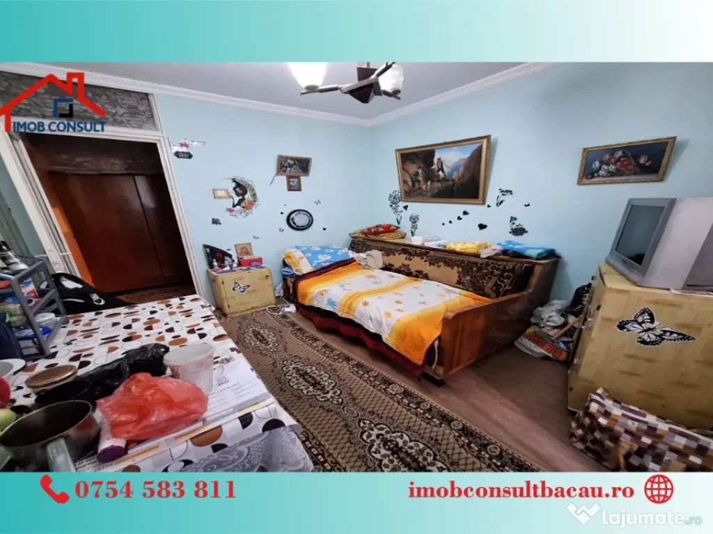 Trei camere! Etaj intermediar! Centrul Bacaului! CE1261