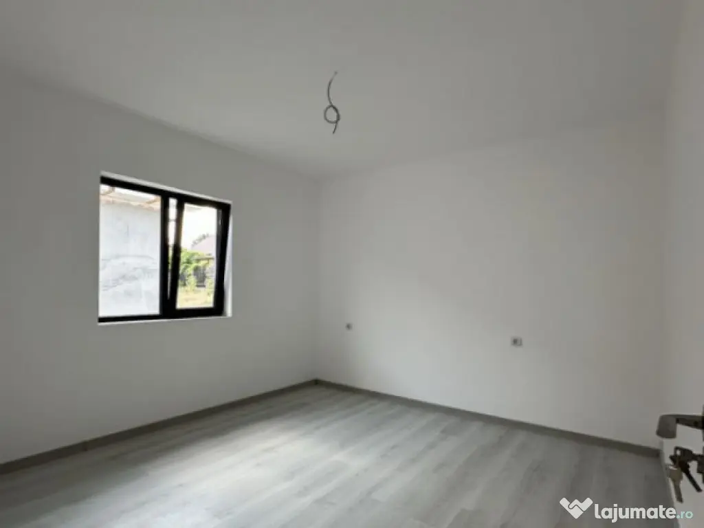 Casa de vanzare 4 camere | Navodari