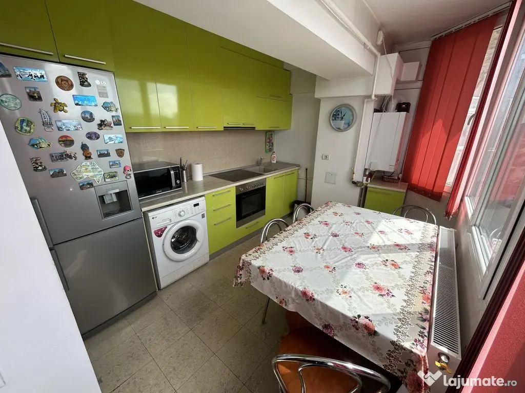 Apartament 3 camere zona Tomis II