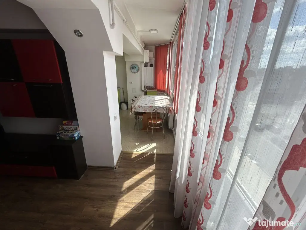 Apartament 3 camere zona Tomis II