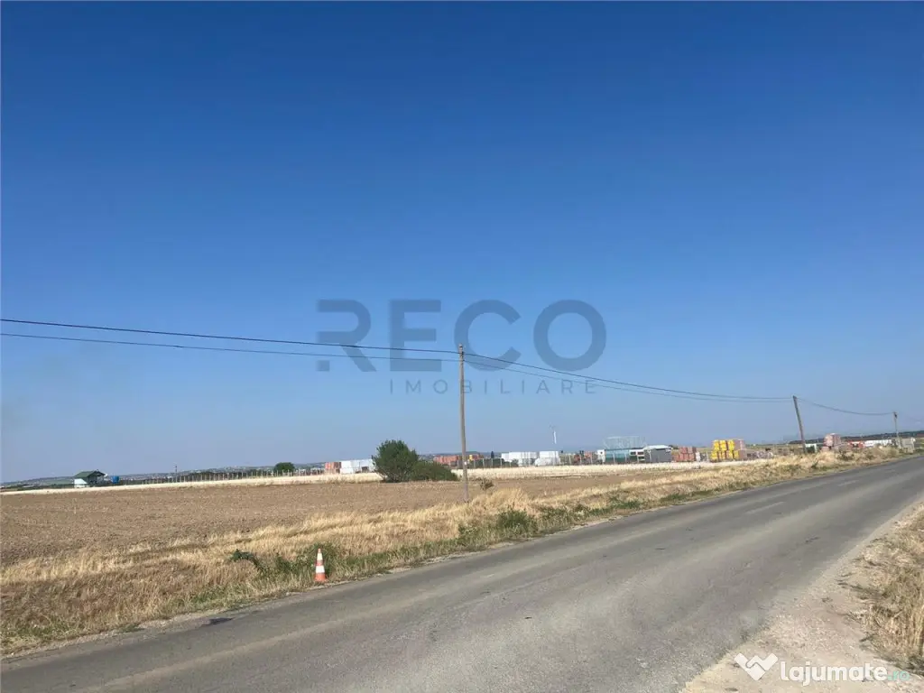 RECO Teren extravilan cu acces la drumul Oradea-Livada de B 