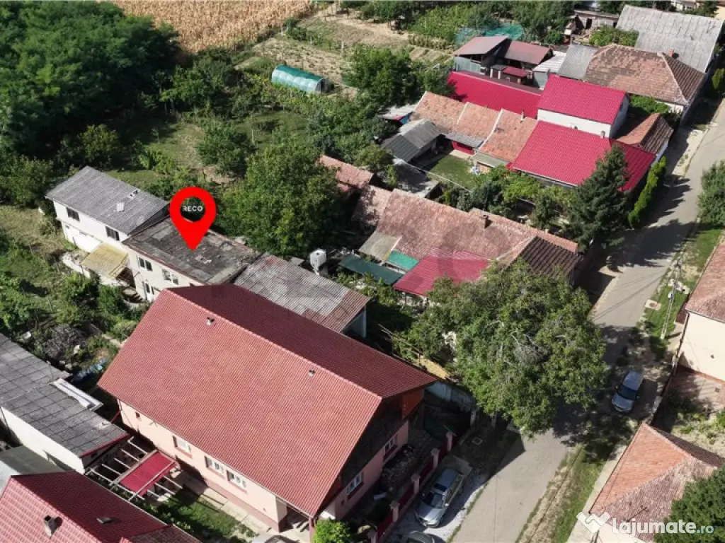RECO Casa mare de renovat se accepta unele schimb auto 