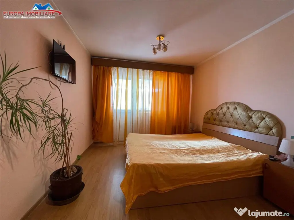 Apartament 3 camere de zona centrala Tulcea