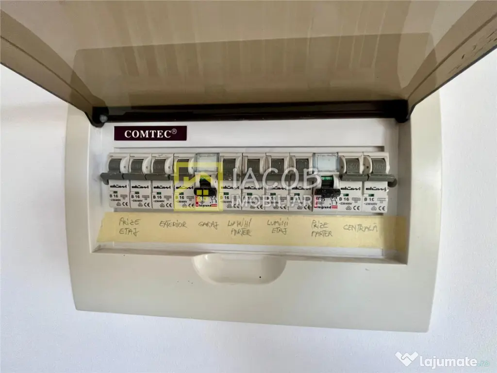 Casa P M, loc. Faraoani, jud. Bacau 