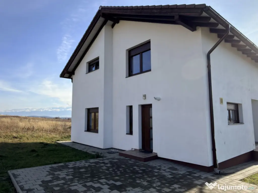 Casa 5 camere + teren 372mp cartier Bavaria