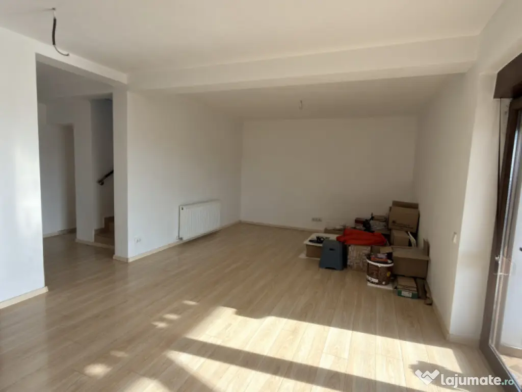 Casa 5 camere + teren 372mp cartier Bavaria