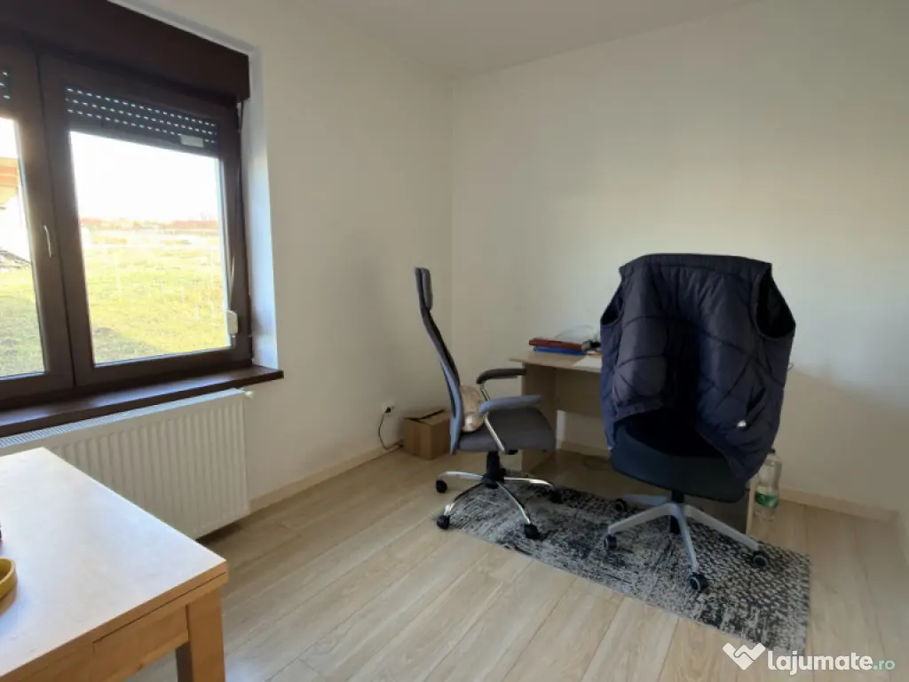 Casa 5 camere + teren 372mp cartier Bavaria