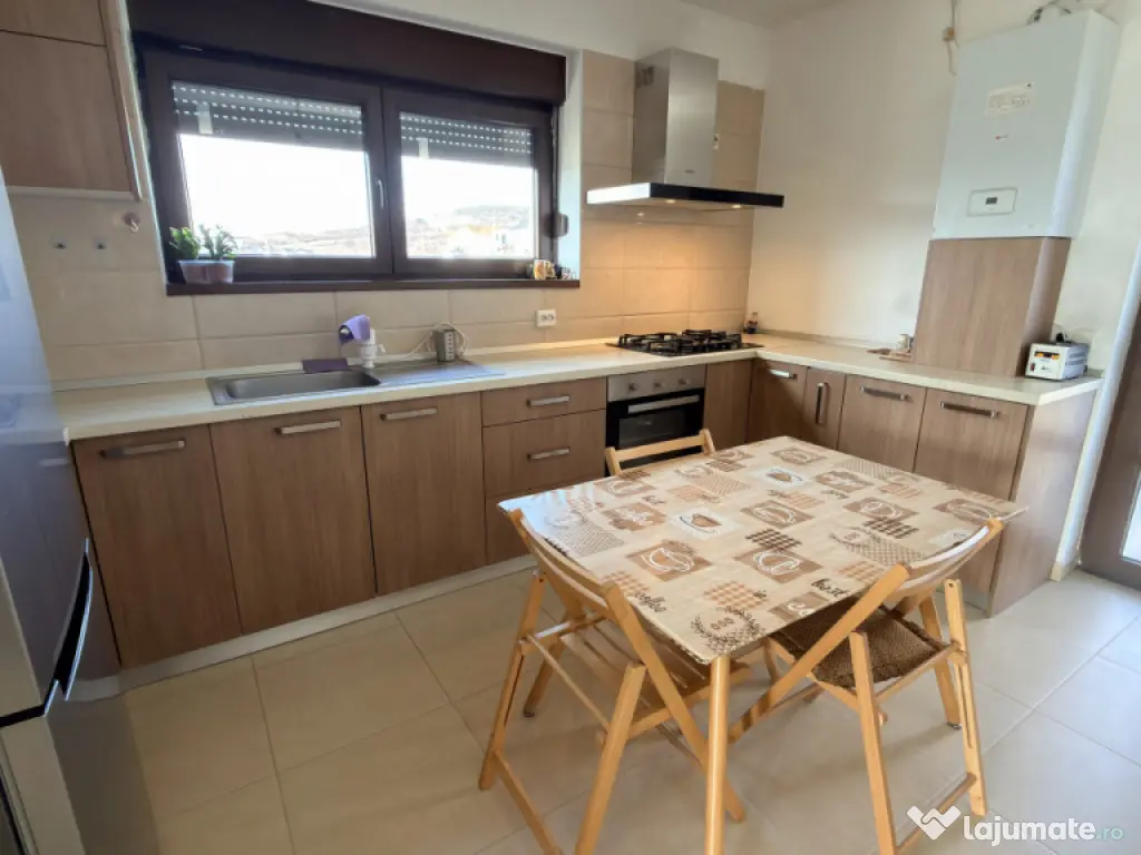 Casa 5 camere + teren 372mp cartier Bavaria