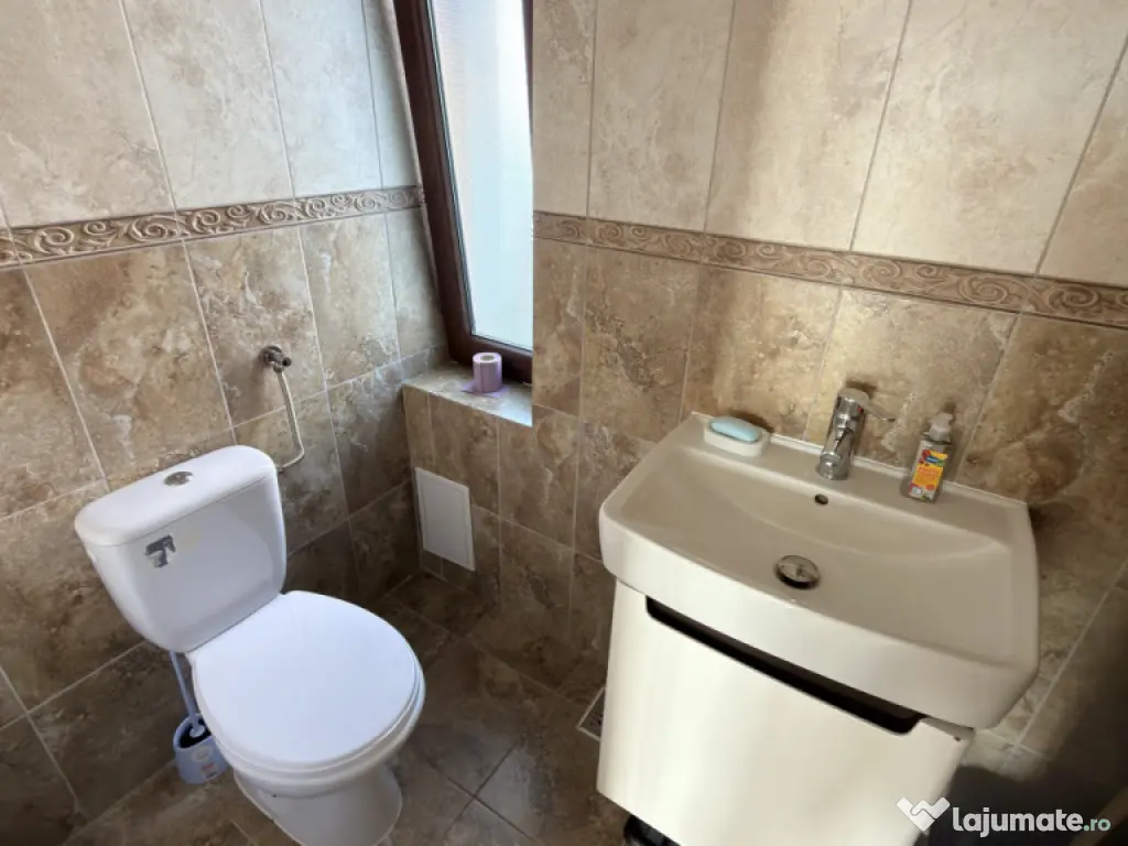 Casa 5 camere + teren 372mp cartier Bavaria