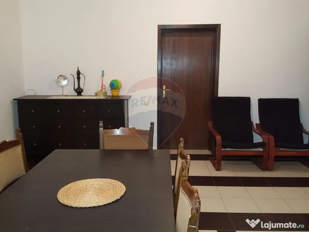 De vanzare vila langa lac la Moara Vlasiei 