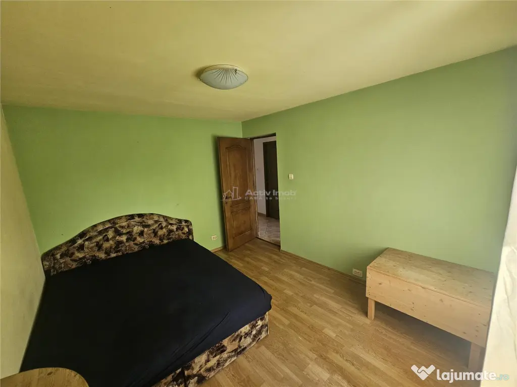 Resita, 3 Cam. Dec., Mobilat Utilat, Calea Caransebesului 