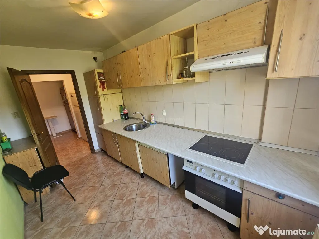 Resita, 3 Cam. Dec., Mobilat Utilat, Calea Caransebesului 