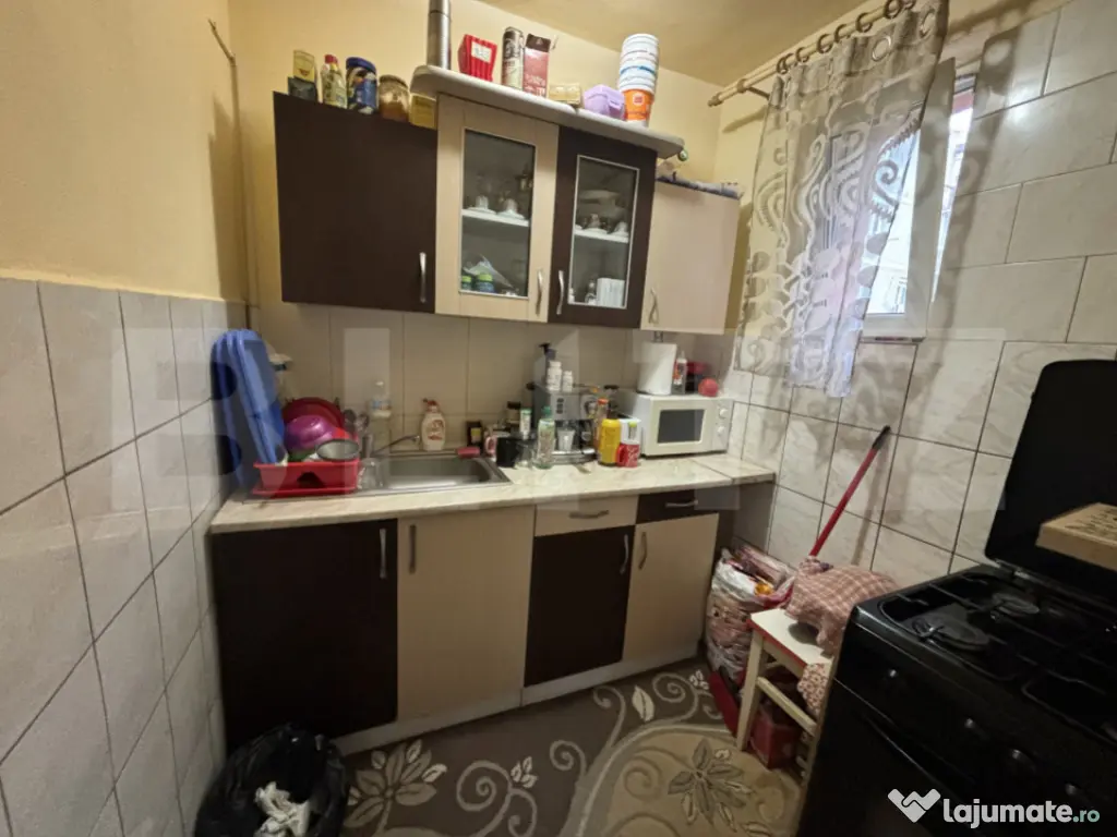 Apartament de vanzare, cu 2 camere, 35 mp, zona Micro 14