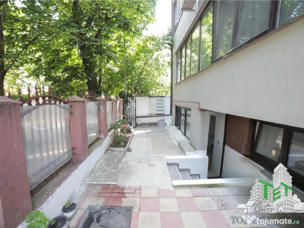 Apartament 2 camere si curte de 37 mp, aproape de Scoala 179 