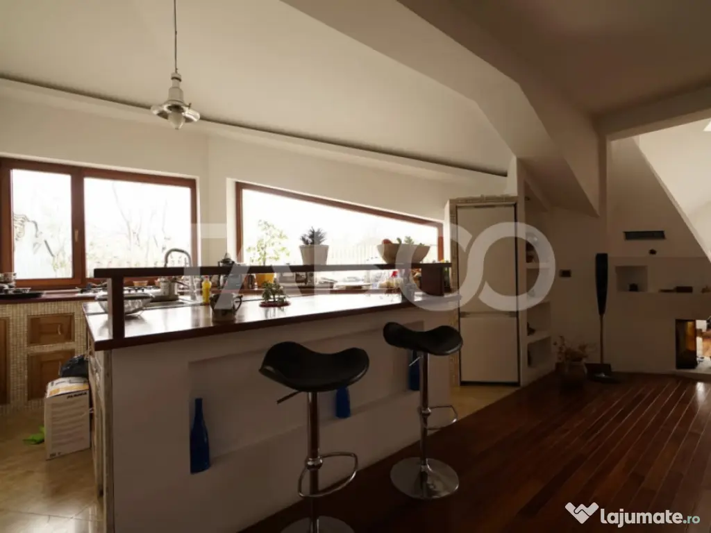 Casa individuala de inchiriat cu 4 camere si 510 teren liber 