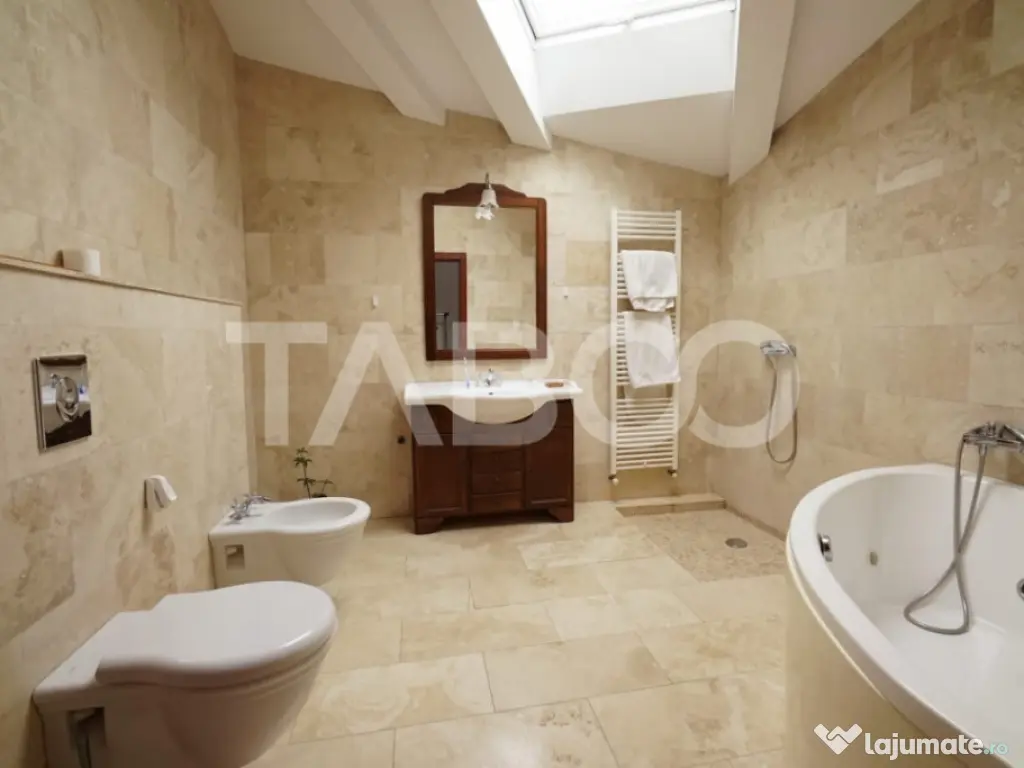 Casa individuala de inchiriat cu 4 camere si 510 teren liber 