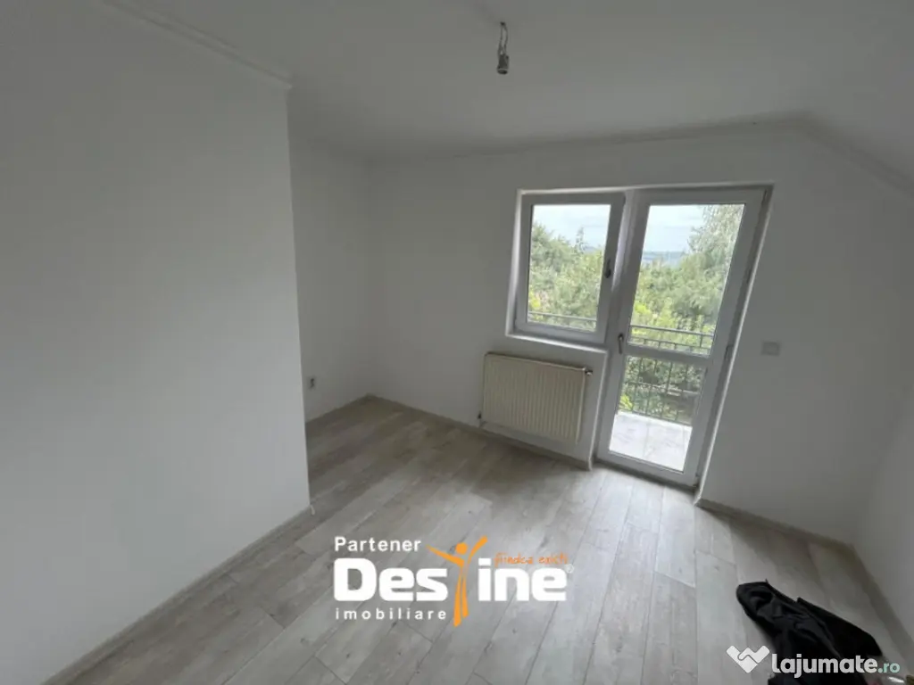 Casă individuală cu teren - 130mp utili 576 teren curte 