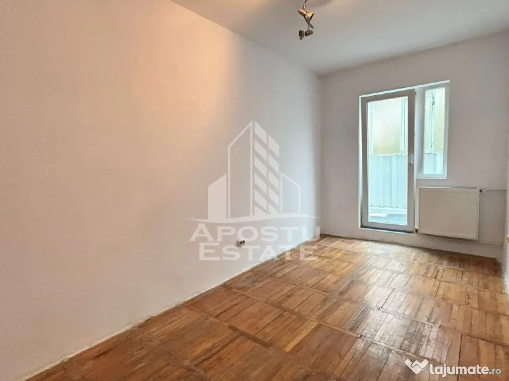 Apartament cu 2 camere, etajul intai, balcon 