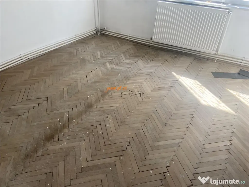 Apartament 3 camere , zona Gara, et 2/4 , centrala termica i 