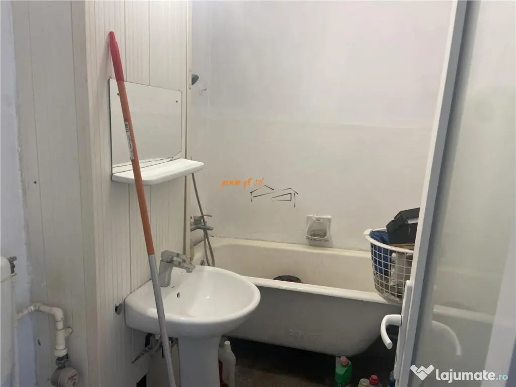 Apartament 3 camere , zona Gara, et 2/4 , centrala termica i 