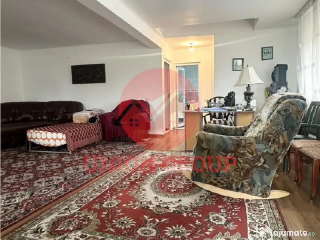 Casa de in Poiana cu Teren de 350 mp 