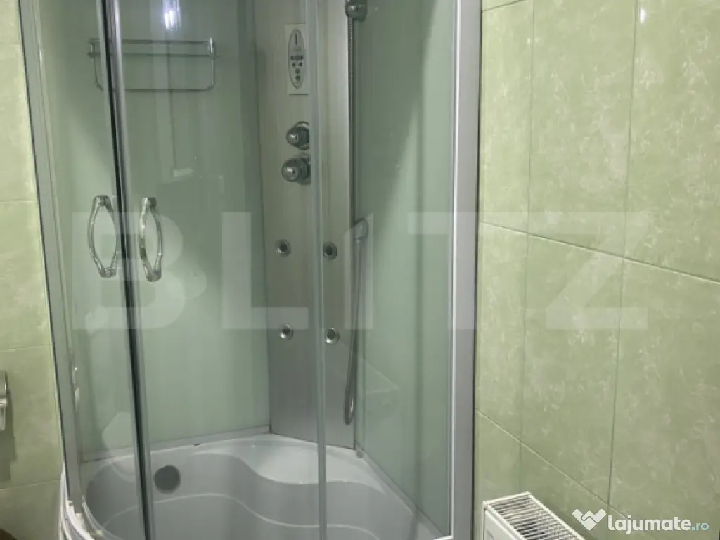 Vânzare vilă tip pensiune într-o zonă superbă din Poian