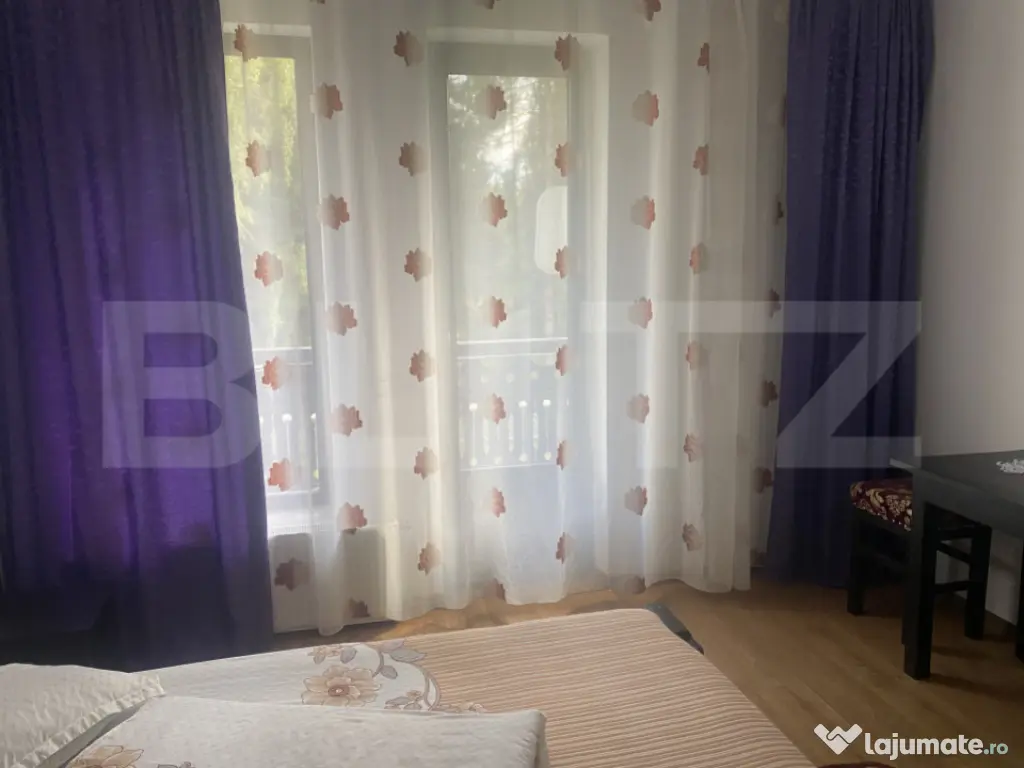 Vânzare vilă tip pensiune într-o zonă superbă din Poian